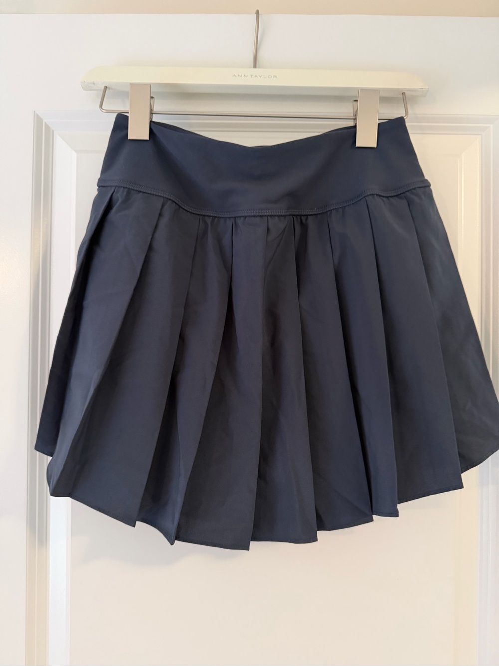 Old Navy Navy Pleated Tennis Skirt